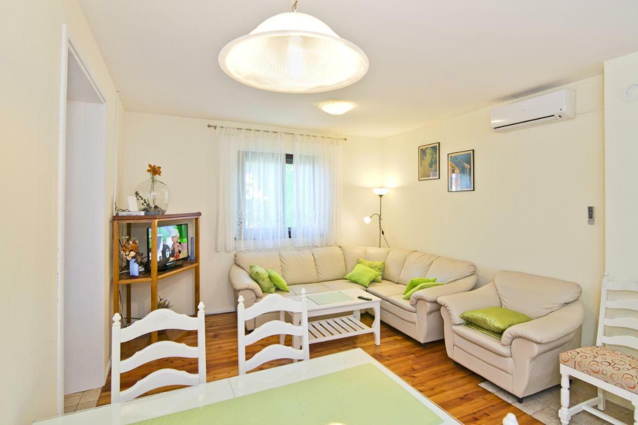 Apartment Ana Betina  Extérieur photo
